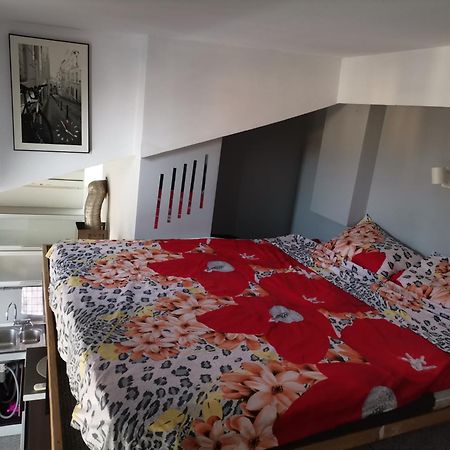 Sky-View Apartmentin Perfect City Center София Екстериор снимка